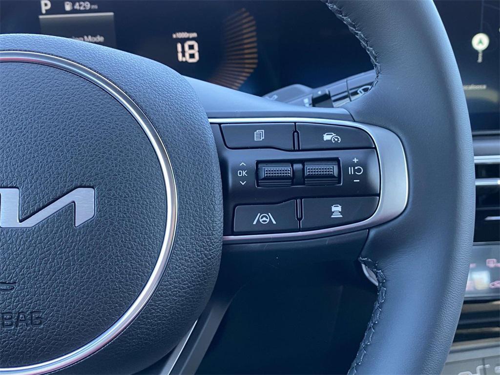 new 2025 Kia K5 car, priced at $30,045