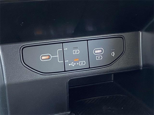 new 2025 Kia Sorento car, priced at $38,325