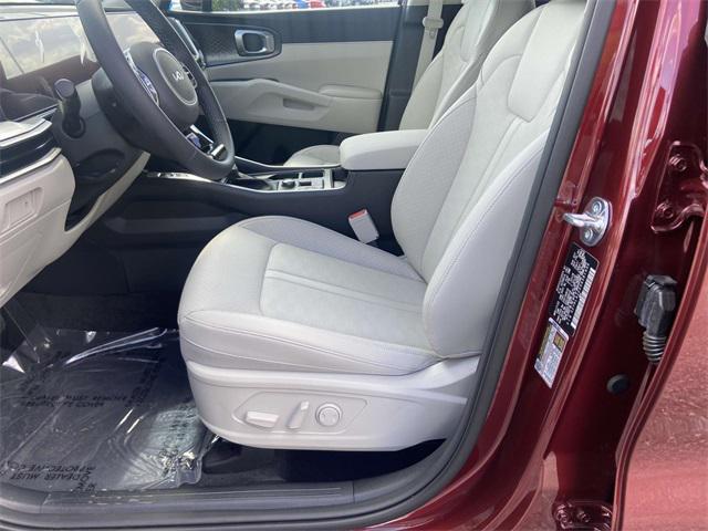 new 2025 Kia Sorento car, priced at $38,325