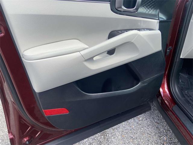 new 2025 Kia Sorento car, priced at $38,325