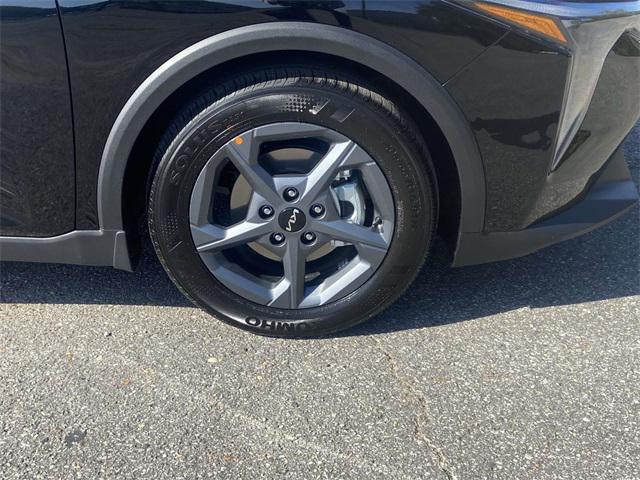 new 2025 Kia K4 car, priced at $24,610