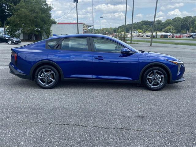 new 2025 Kia K4 car, priced at $27,565