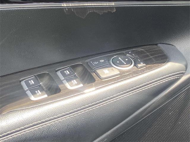 used 2020 Kia Sorento car, priced at $18,999