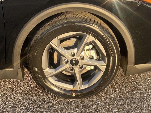 new 2025 Kia K4 car, priced at $24,505