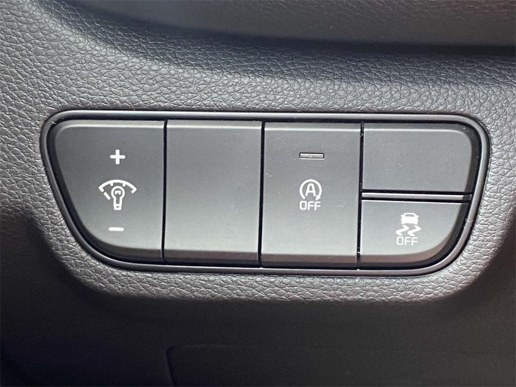 new 2025 Kia Seltos car, priced at $27,858