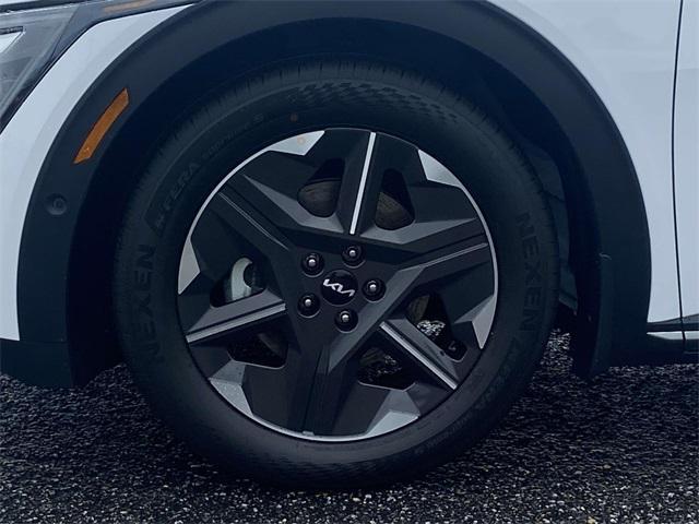 new 2025 Kia EV6 car, priced at $50,535