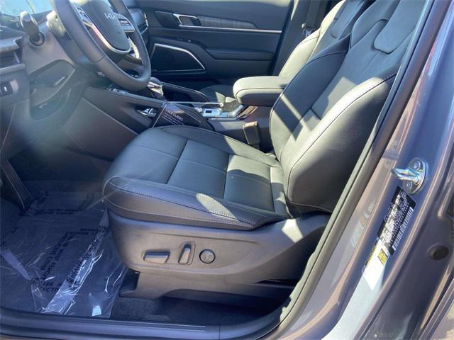 new 2025 Kia Telluride car, priced at $45,820
