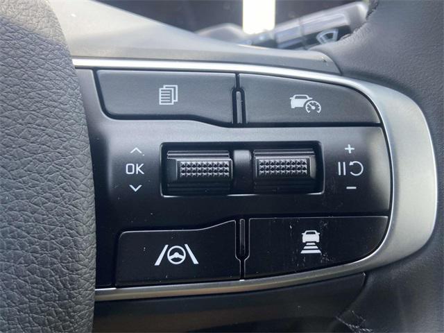 new 2025 Kia K5 car, priced at $30,045