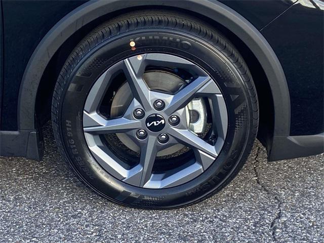 new 2025 Kia K4 car, priced at $24,505