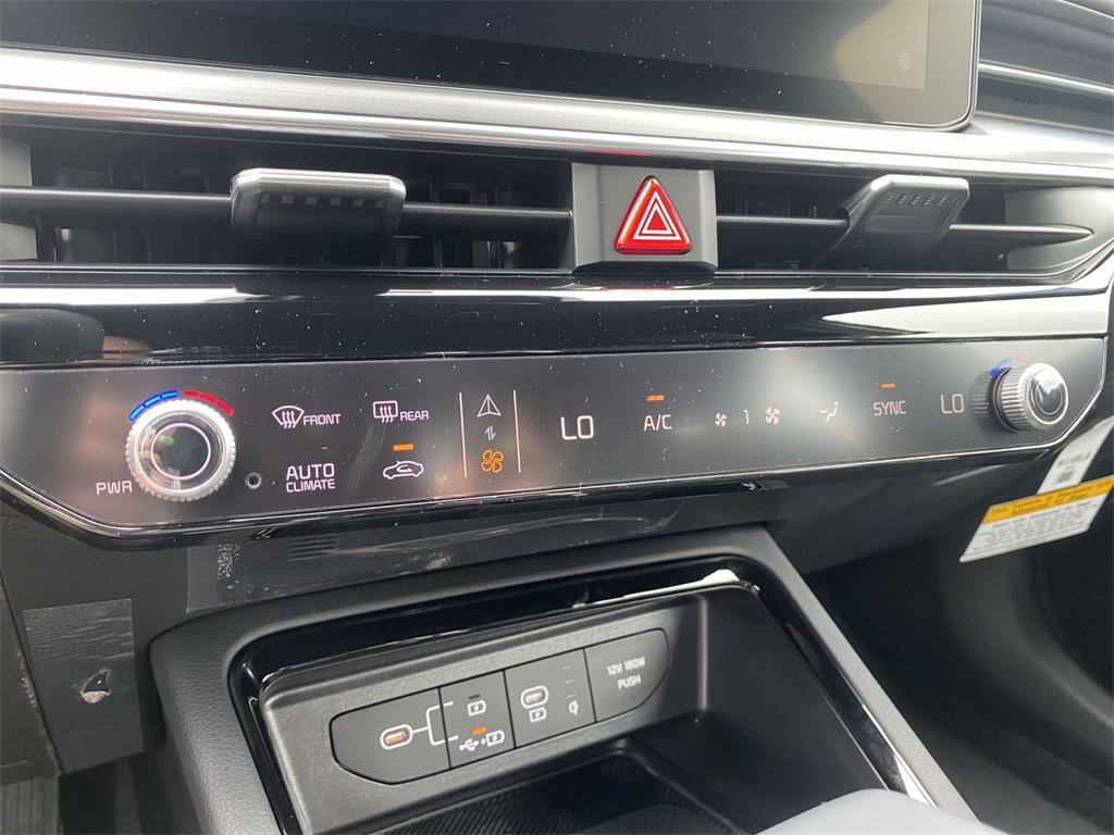 new 2025 Kia K5 car, priced at $32,045