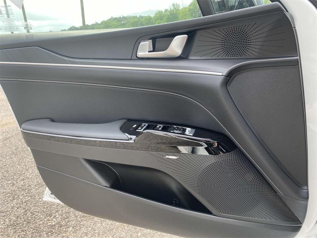 new 2025 Kia K5 car, priced at $32,045