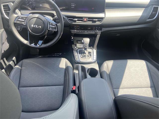new 2025 Kia Seltos car, priced at $30,775