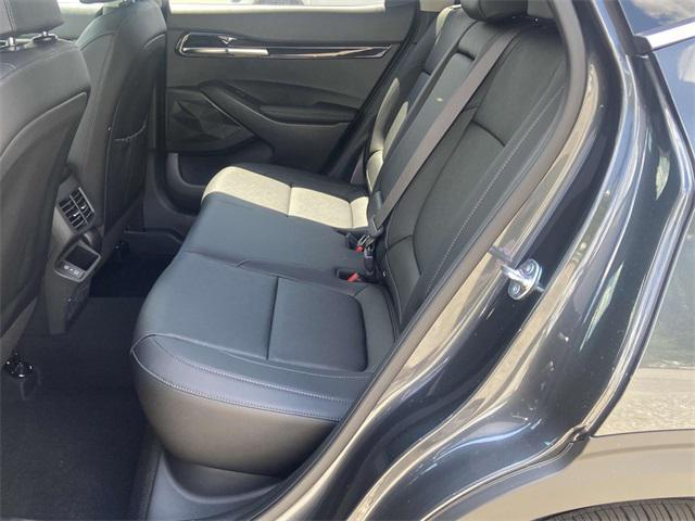 new 2025 Kia Seltos car, priced at $30,775