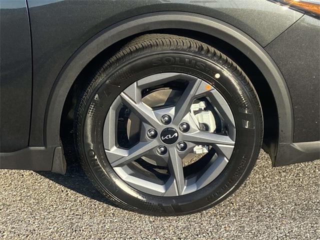 new 2025 Kia K4 car, priced at $24,610