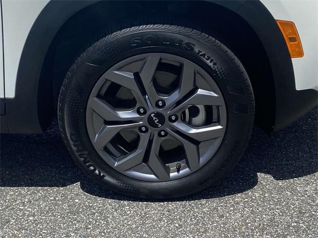 used 2024 Kia Seltos car, priced at $22,989