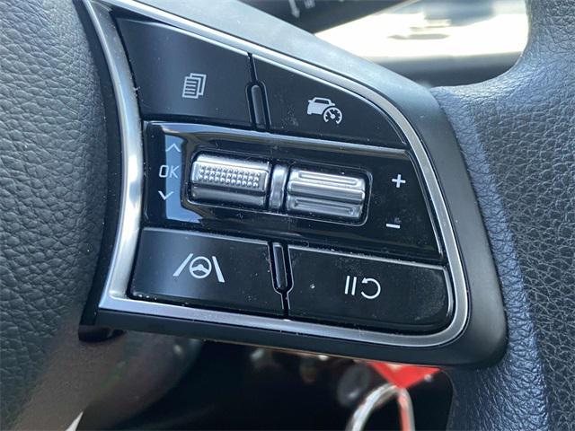 used 2024 Kia Seltos car, priced at $22,989