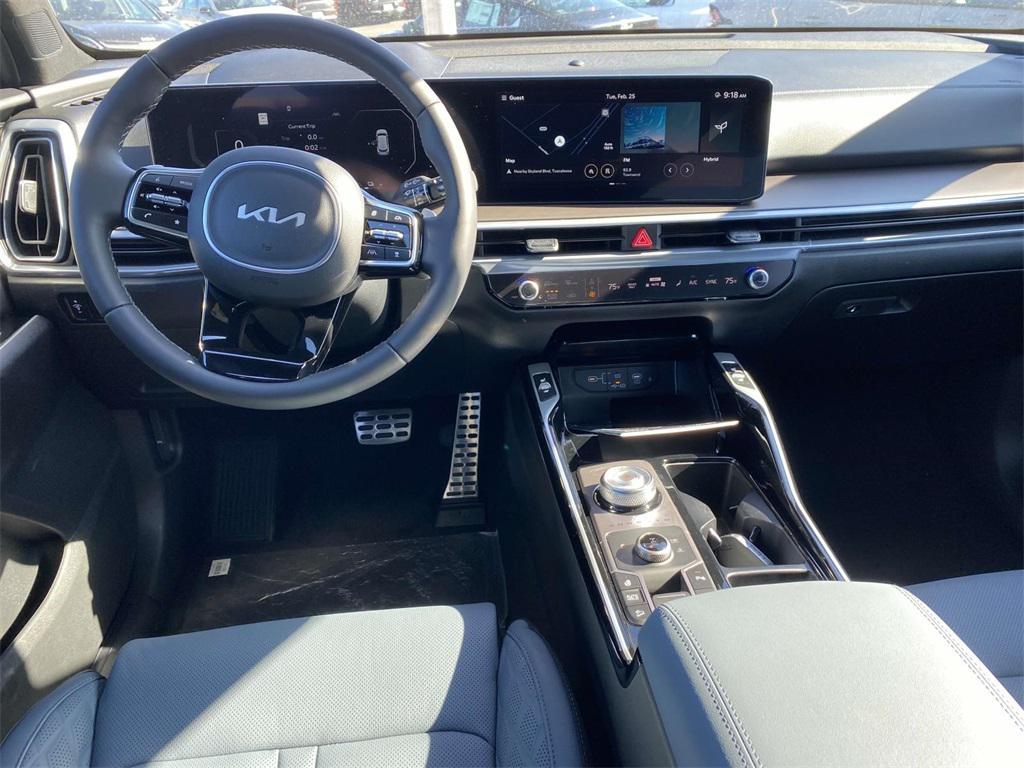 new 2025 Kia Sorento Hybrid car, priced at $48,785