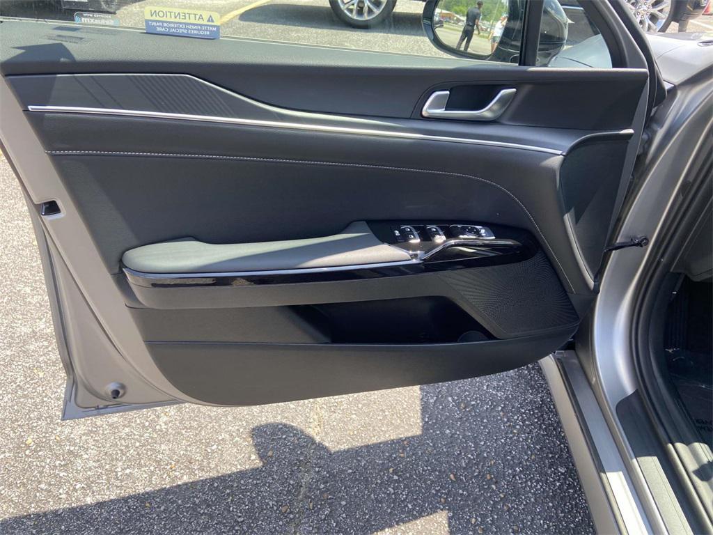 new 2025 Kia K5 car, priced at $31,965