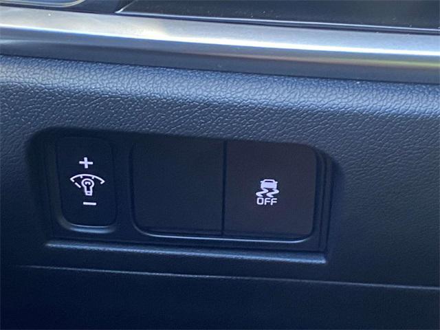 new 2026 Kia Sorento car, priced at $34,425