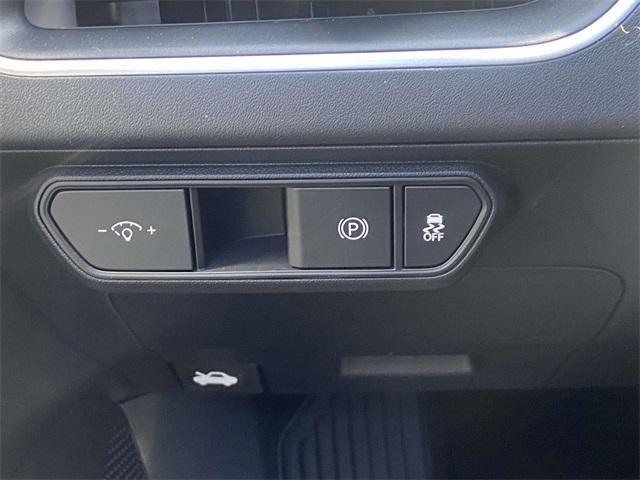 new 2025 Kia K4 car, priced at $24,375