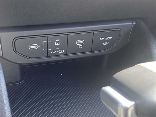 new 2025 Kia K4 car, priced at $24,375