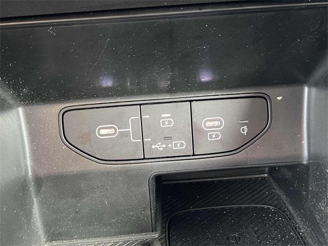 new 2025 Kia Sorento car, priced at $36,685