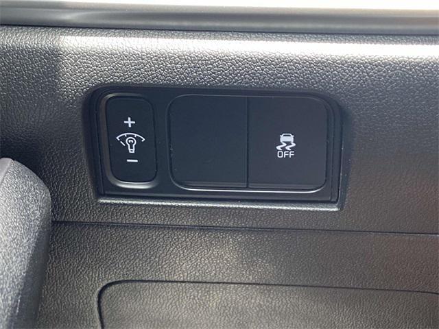 new 2025 Kia Sorento car, priced at $36,685