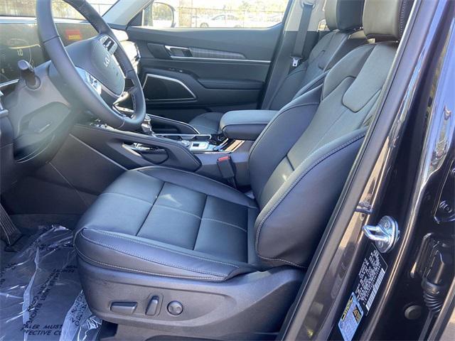 new 2025 Kia Telluride car, priced at $45,495