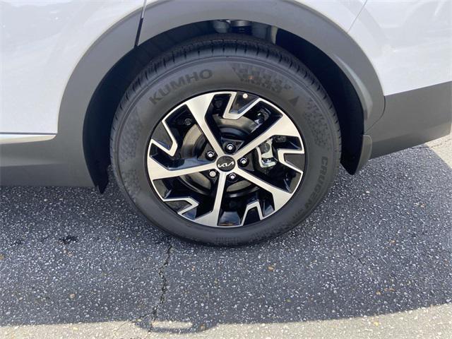 new 2025 Kia Sportage car, priced at $33,530