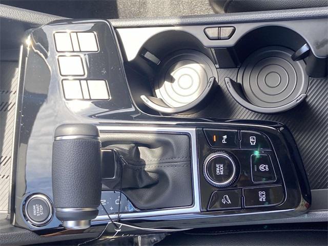 new 2025 Kia Sportage car, priced at $33,530