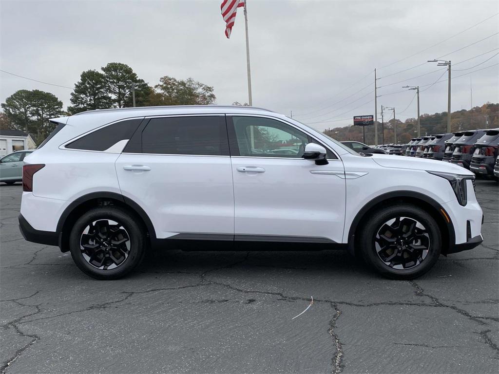 new 2025 Kia Sorento car, priced at $37,155
