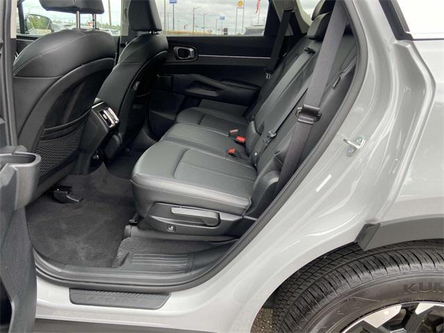 new 2025 Kia Sorento car, priced at $36,985
