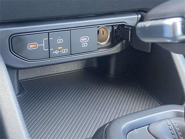 new 2025 Kia K4 car, priced at $24,615