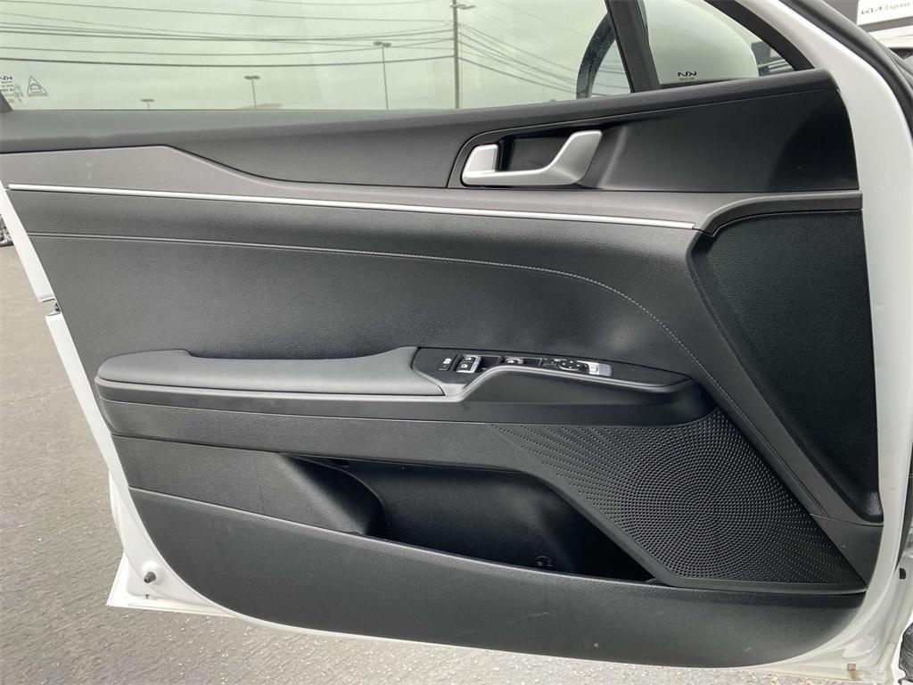 new 2025 Kia K5 car, priced at $28,825