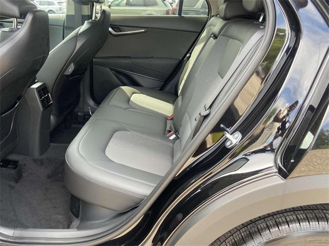 new 2025 Kia Niro car, priced at $32,035