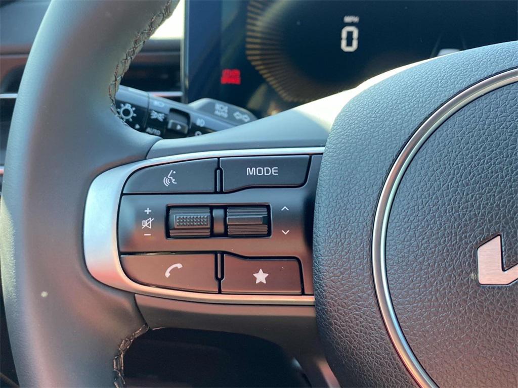 new 2025 Kia K5 car, priced at $31,825