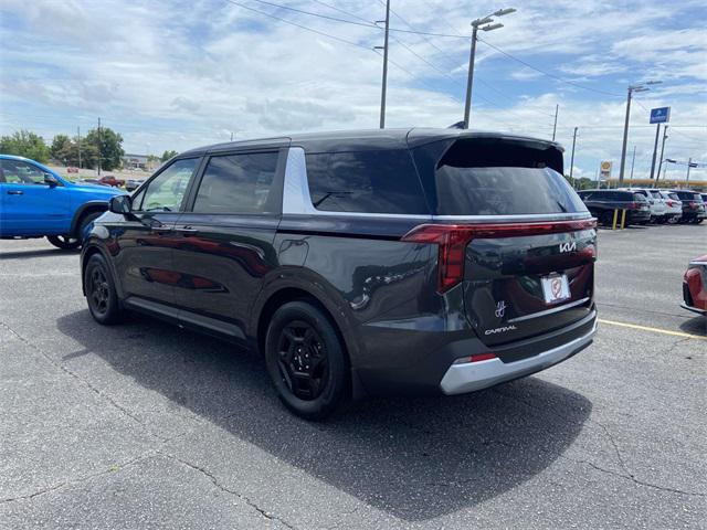 new 2025 Kia Carnival car, priced at $40,985