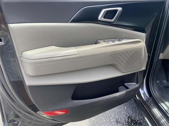 new 2025 Kia Carnival car, priced at $40,985