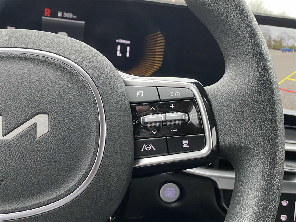 new 2024 Kia Sorento car, priced at $33,473