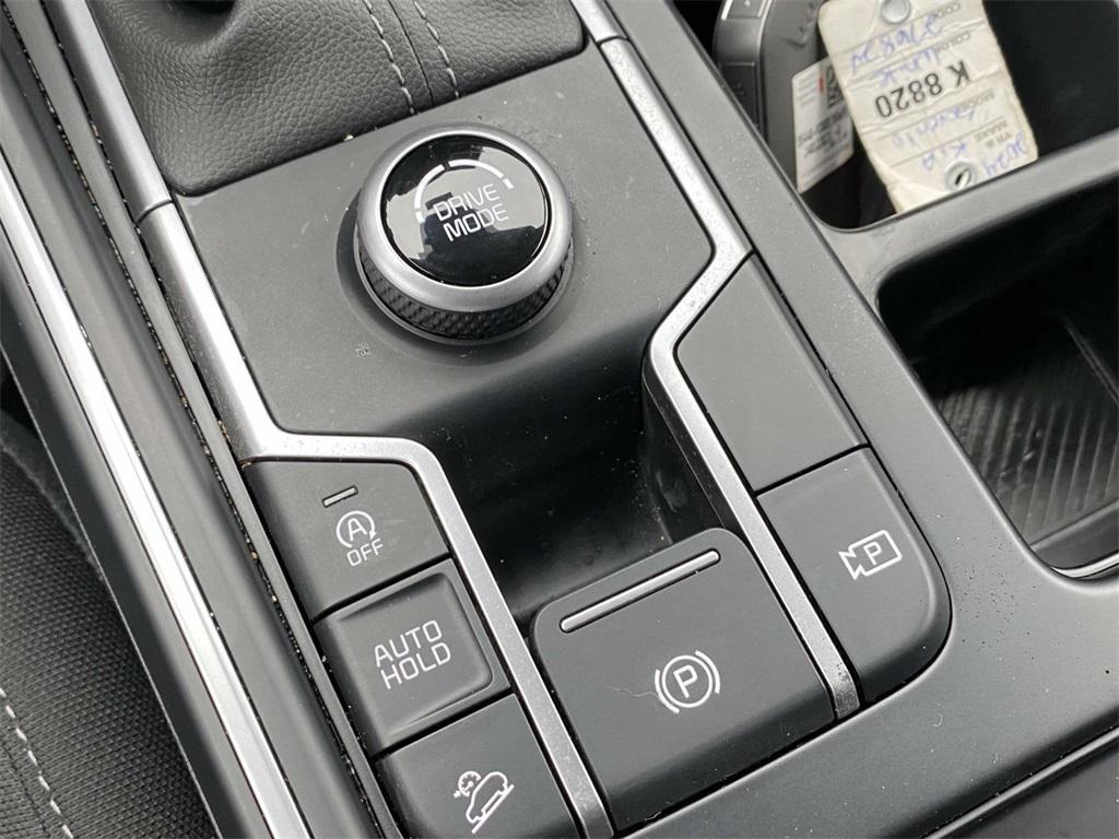 new 2024 Kia Sorento car, priced at $33,473