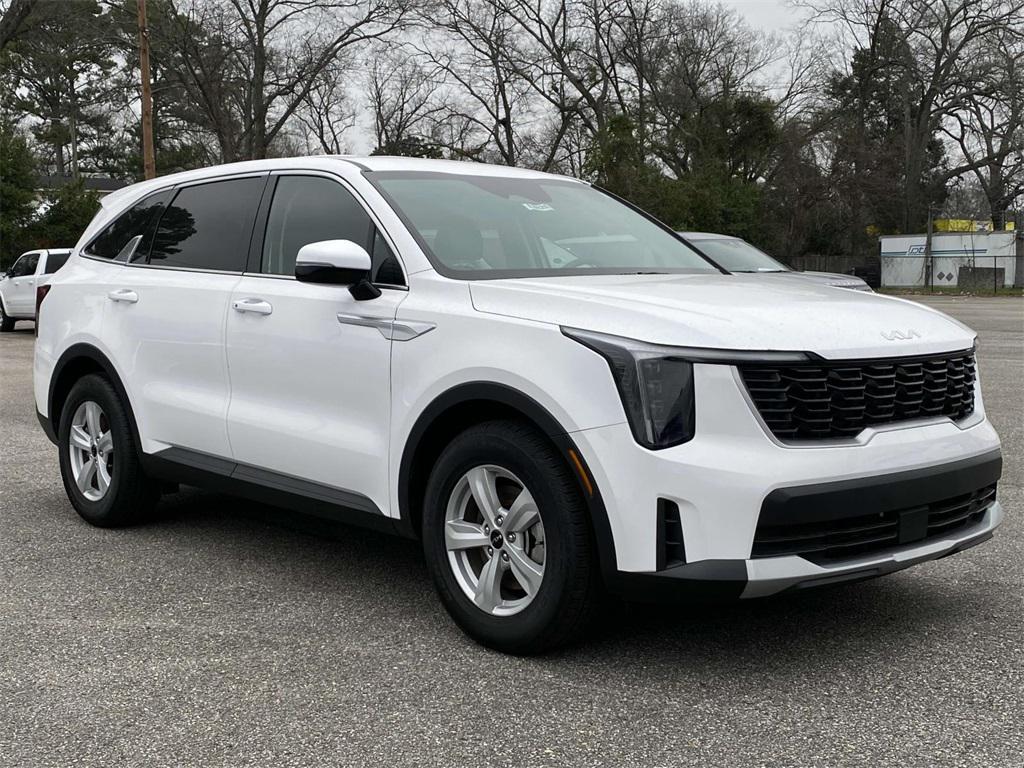 new 2024 Kia Sorento car, priced at $33,473