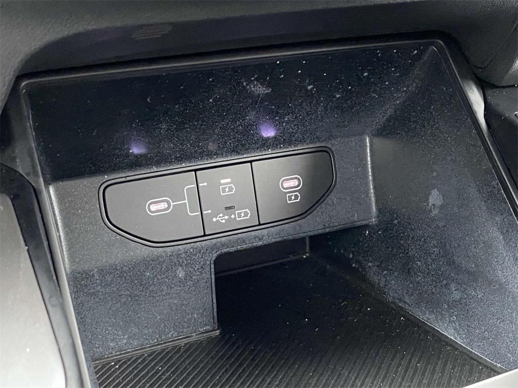 new 2024 Kia Sorento car, priced at $33,473