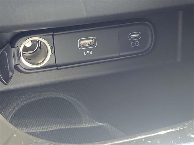 new 2025 Kia Seltos car, priced at $29,275