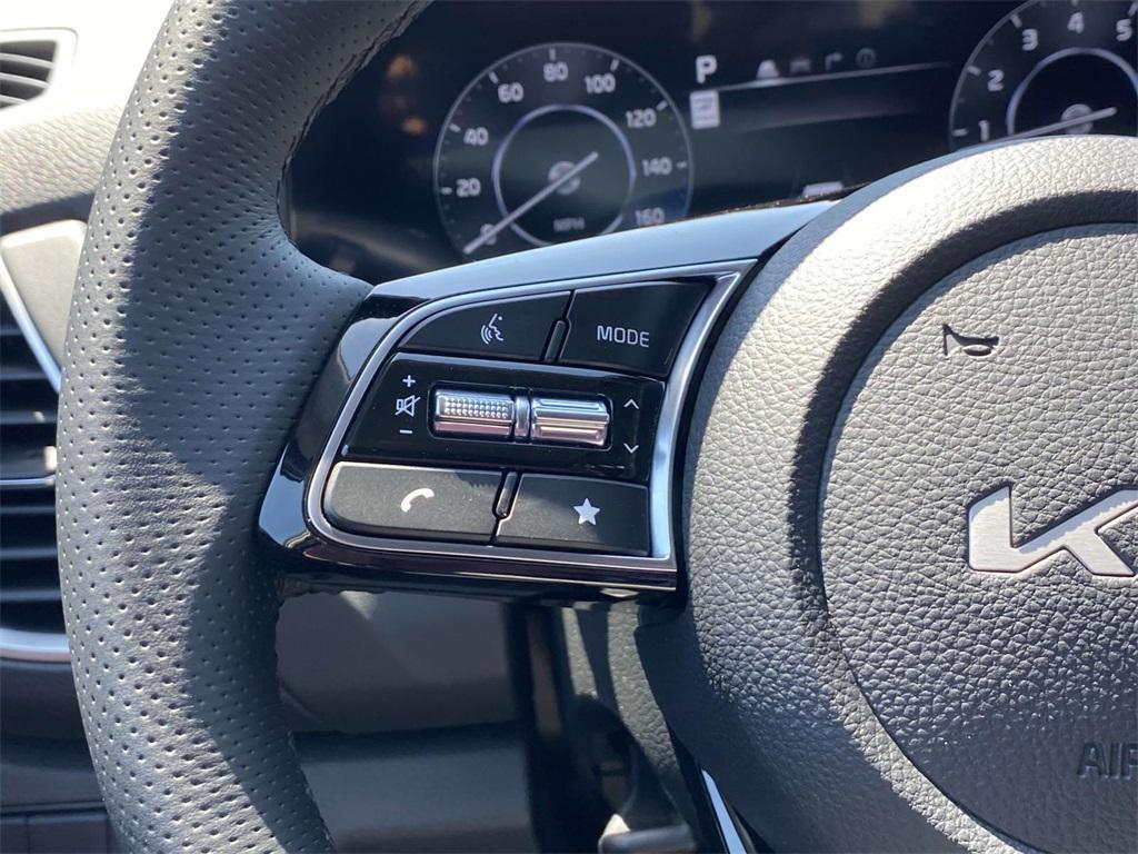 new 2025 Kia Seltos car, priced at $32,775