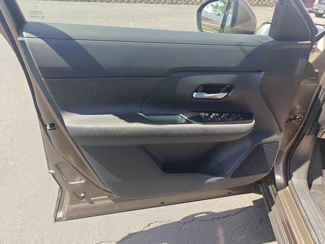new 2025 Nissan Kicks car, priced at $25,595