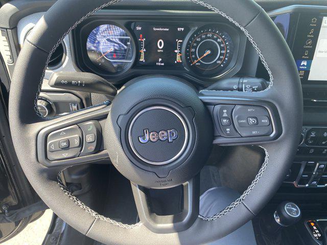 new 2025 Jeep Gladiator car, priced at $41,695