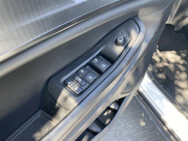 used 2024 Jeep Grand Cherokee car, priced at $28,415