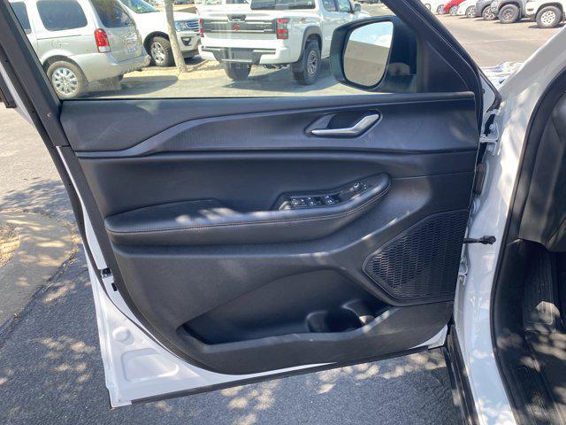 used 2024 Jeep Grand Cherokee car, priced at $28,415