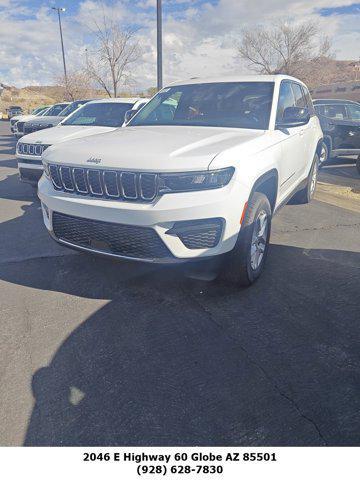 new 2025 Jeep Grand Cherokee car, priced at $42,066