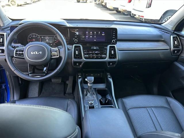 used 2022 Kia Sorento car, priced at $28,093